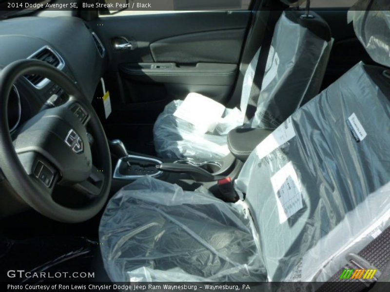 Blue Streak Pearl / Black 2014 Dodge Avenger SE