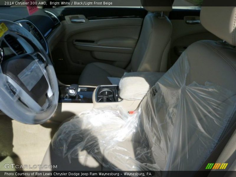 Bright White / Black/Light Frost Beige 2014 Chrysler 300 AWD