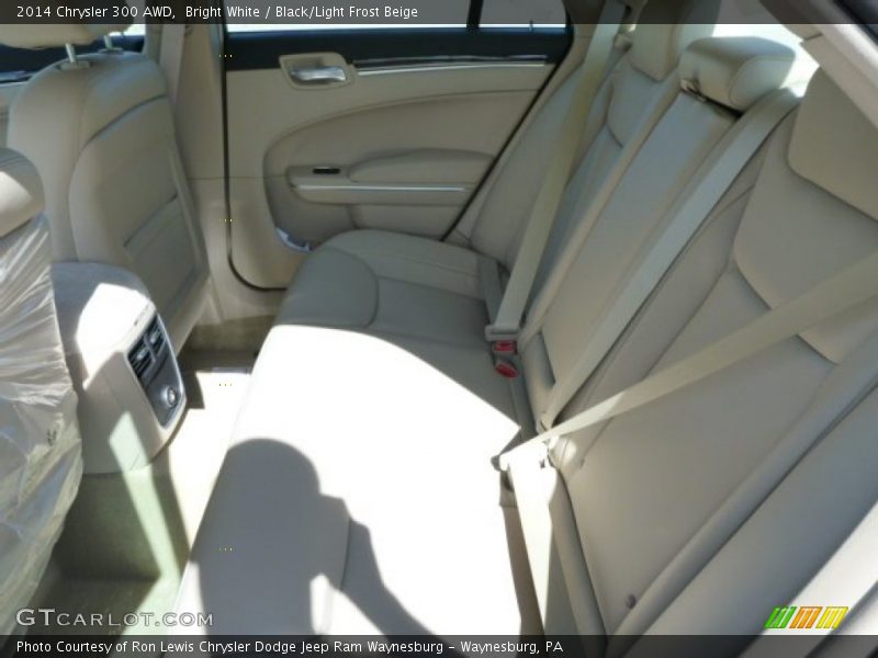 Bright White / Black/Light Frost Beige 2014 Chrysler 300 AWD