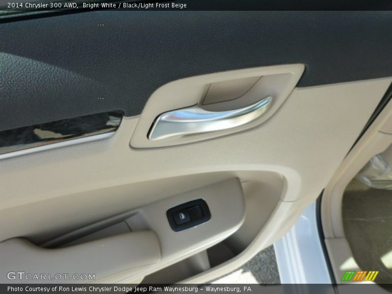 Bright White / Black/Light Frost Beige 2014 Chrysler 300 AWD