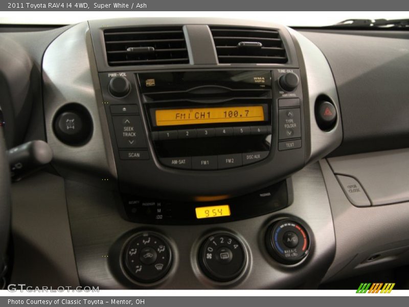 Super White / Ash 2011 Toyota RAV4 I4 4WD