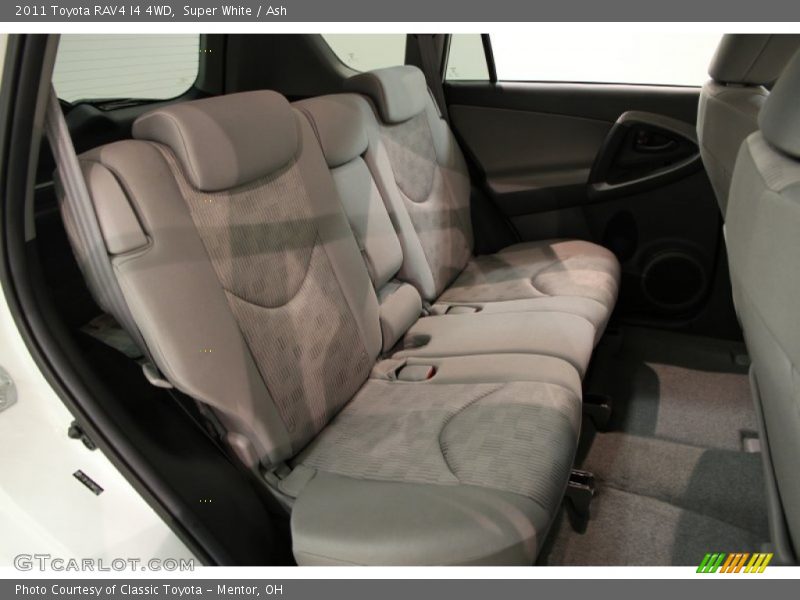 Super White / Ash 2011 Toyota RAV4 I4 4WD