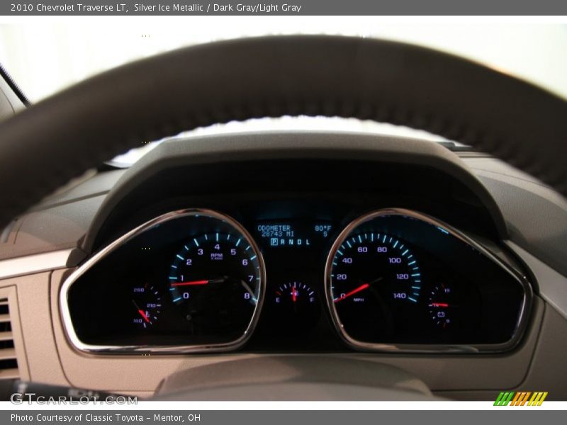 Silver Ice Metallic / Dark Gray/Light Gray 2010 Chevrolet Traverse LT