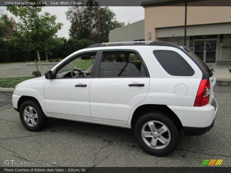 Clear White / Beige 2009 Kia Sportage LX V6