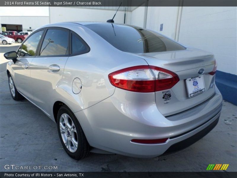 Ingot Silver / Charcoal Black 2014 Ford Fiesta SE Sedan