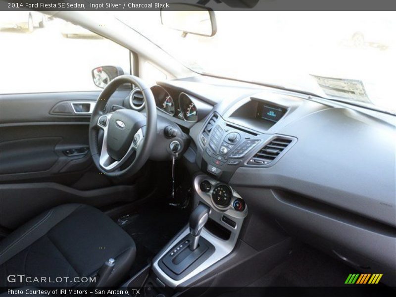 Ingot Silver / Charcoal Black 2014 Ford Fiesta SE Sedan