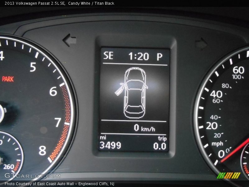 Candy White / Titan Black 2013 Volkswagen Passat 2.5L SE