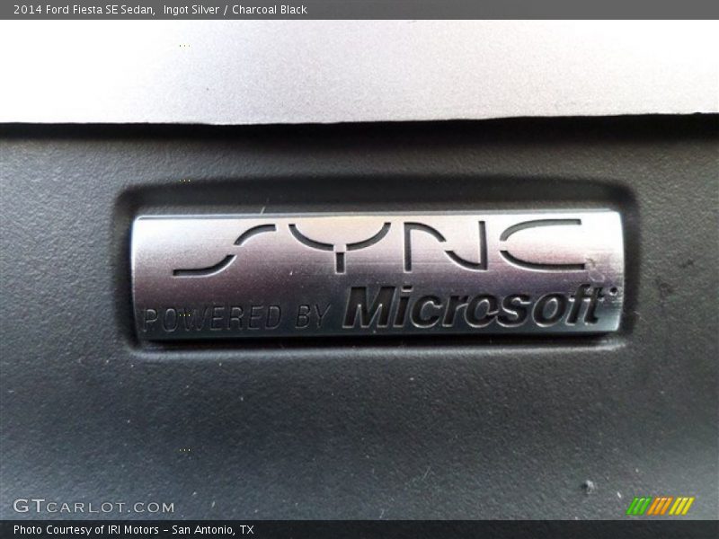 Ingot Silver / Charcoal Black 2014 Ford Fiesta SE Sedan