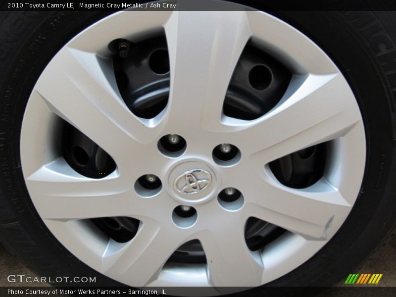 Magnetic Gray Metallic / Ash Gray 2010 Toyota Camry LE