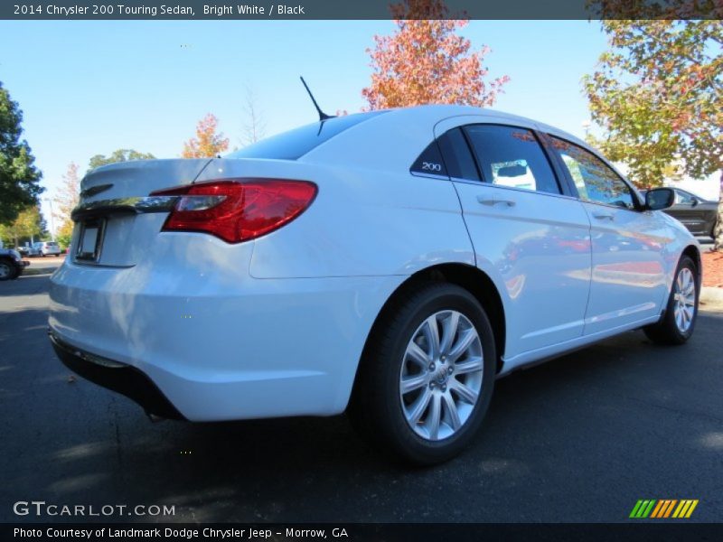 Bright White / Black 2014 Chrysler 200 Touring Sedan