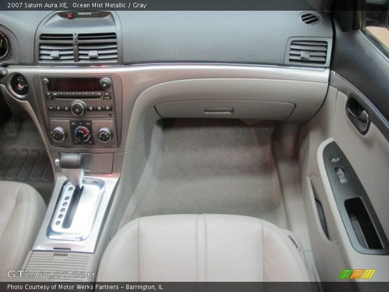 Ocean Mist Metallic / Gray 2007 Saturn Aura XE