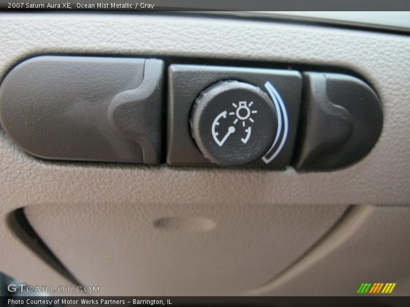 Ocean Mist Metallic / Gray 2007 Saturn Aura XE
