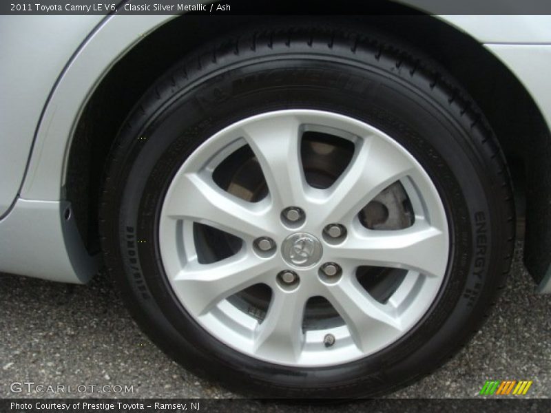 Classic Silver Metallic / Ash 2011 Toyota Camry LE V6