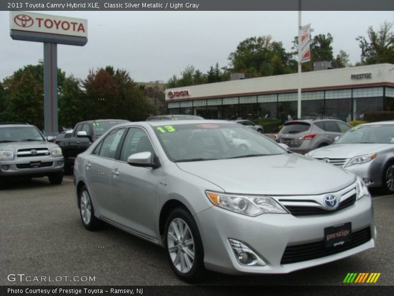 Classic Silver Metallic / Light Gray 2013 Toyota Camry Hybrid XLE