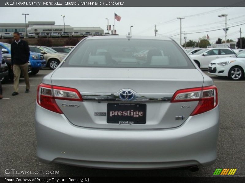 Classic Silver Metallic / Light Gray 2013 Toyota Camry Hybrid XLE