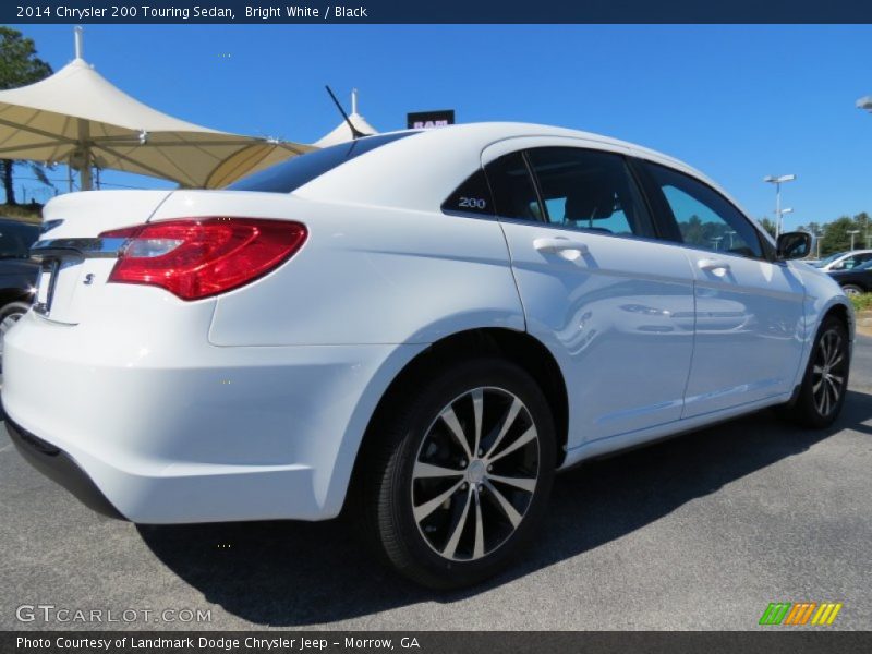 Bright White / Black 2014 Chrysler 200 Touring Sedan