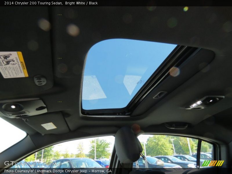 Bright White / Black 2014 Chrysler 200 Touring Sedan