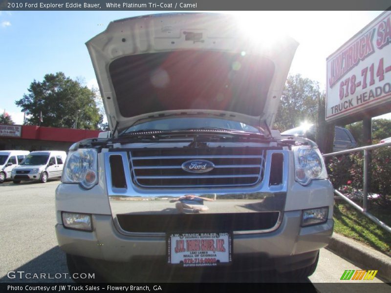 White Platinum Tri-Coat / Camel 2010 Ford Explorer Eddie Bauer