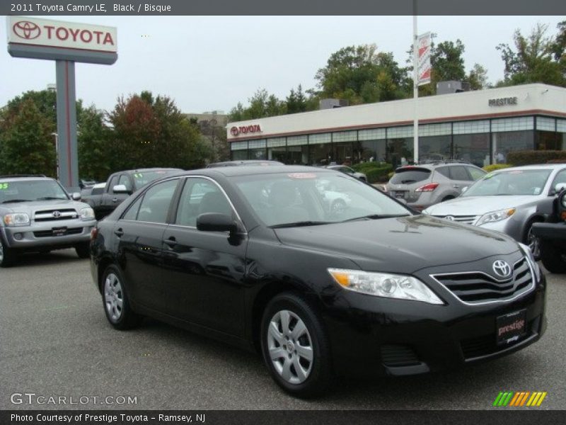 Black / Bisque 2011 Toyota Camry LE