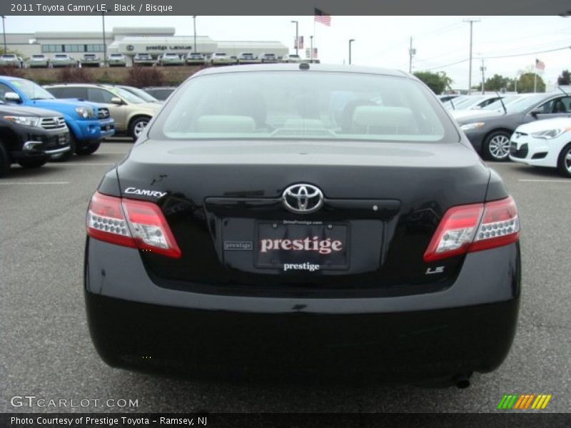 Black / Bisque 2011 Toyota Camry LE