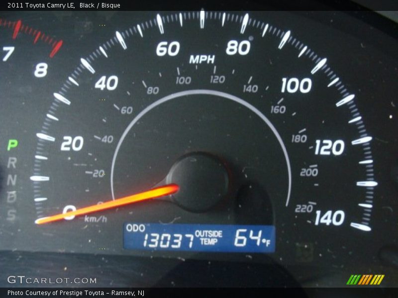 Black / Bisque 2011 Toyota Camry LE