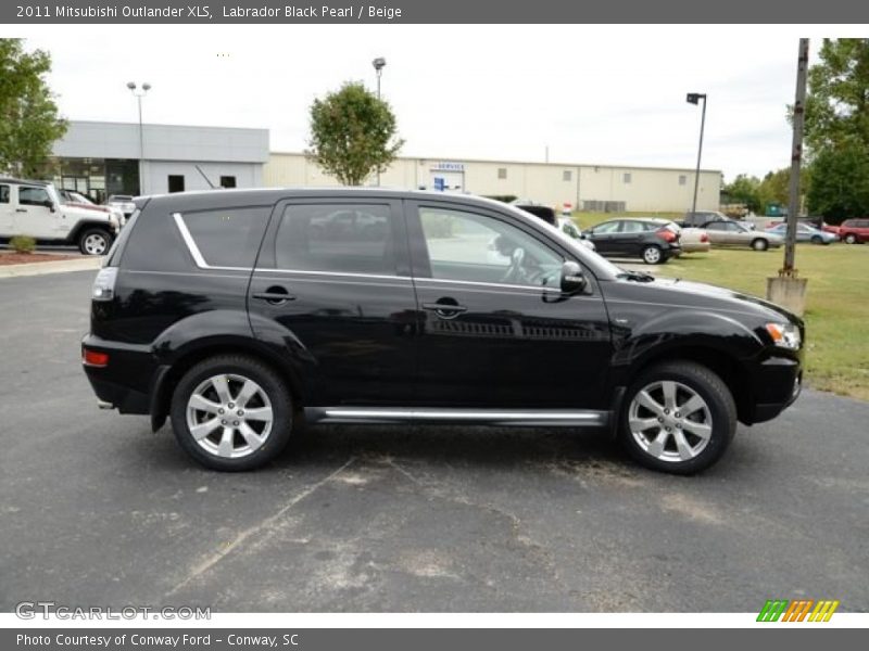 Labrador Black Pearl / Beige 2011 Mitsubishi Outlander XLS