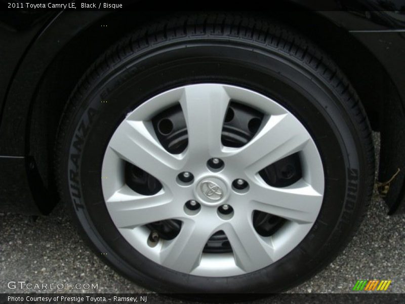 Black / Bisque 2011 Toyota Camry LE