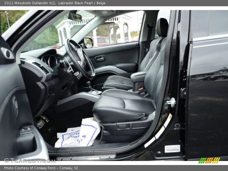 Labrador Black Pearl / Beige 2011 Mitsubishi Outlander XLS