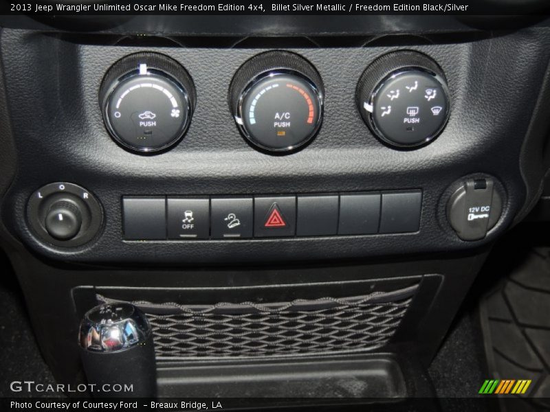 Billet Silver Metallic / Freedom Edition Black/Silver 2013 Jeep Wrangler Unlimited Oscar Mike Freedom Edition 4x4