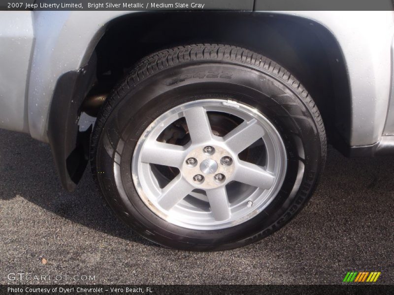 Bright Silver Metallic / Medium Slate Gray 2007 Jeep Liberty Limited