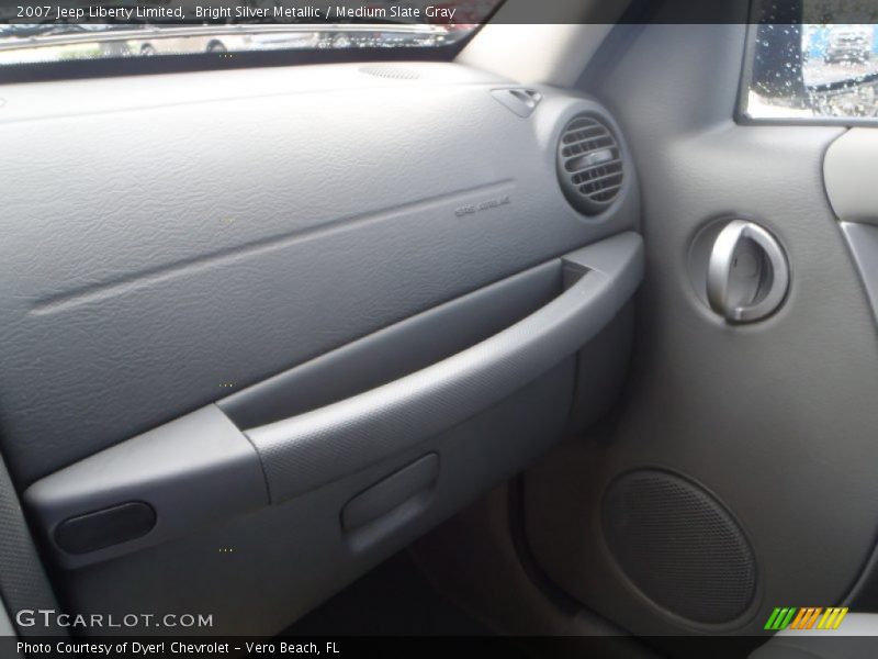 Bright Silver Metallic / Medium Slate Gray 2007 Jeep Liberty Limited