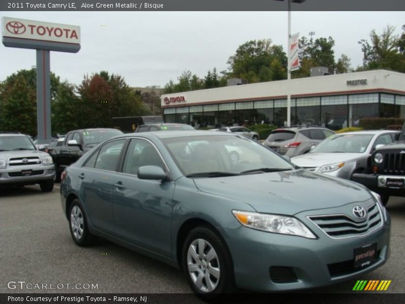 Aloe Green Metallic / Bisque 2011 Toyota Camry LE