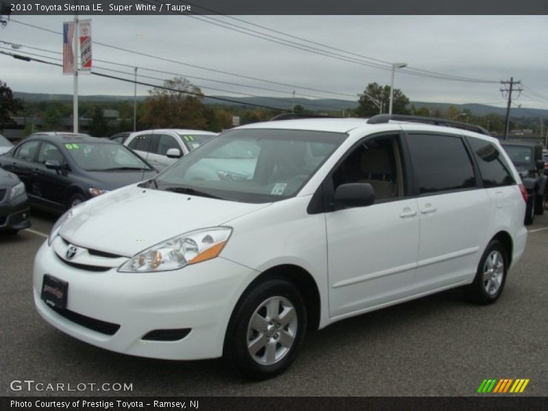 Super White / Taupe 2010 Toyota Sienna LE