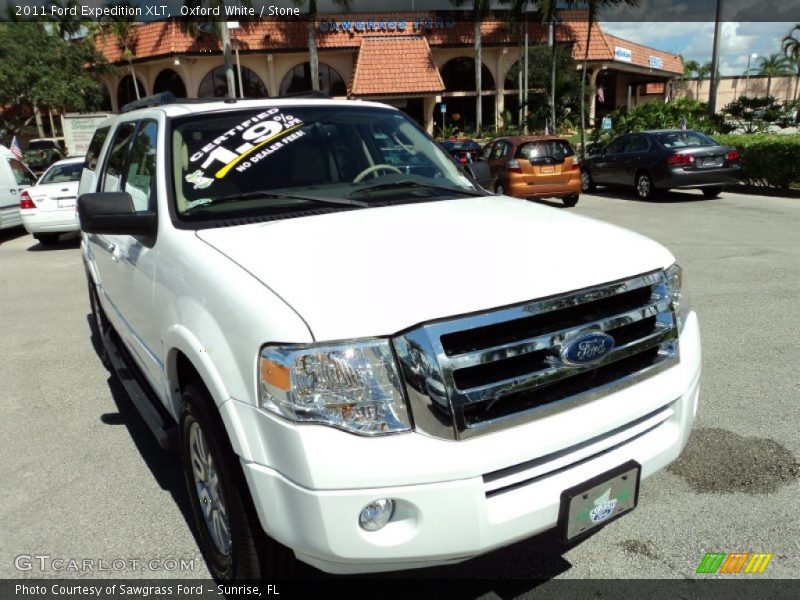 Oxford White / Stone 2011 Ford Expedition XLT