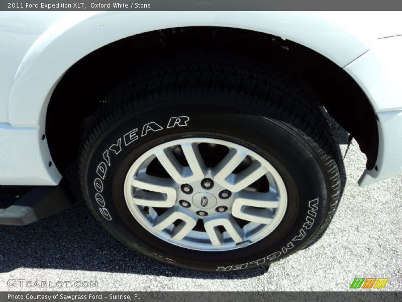 Oxford White / Stone 2011 Ford Expedition XLT