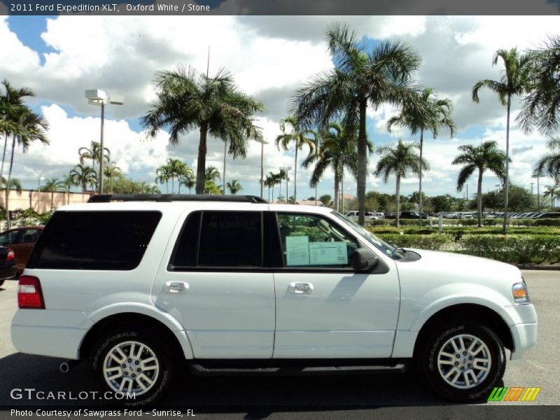 Oxford White / Stone 2011 Ford Expedition XLT