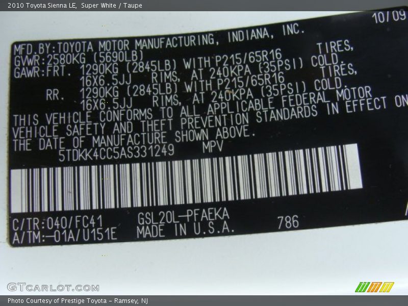 Super White / Taupe 2010 Toyota Sienna LE