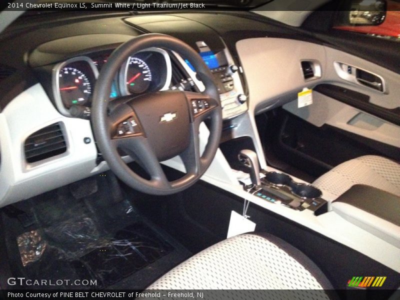Summit White / Light Titanium/Jet Black 2014 Chevrolet Equinox LS