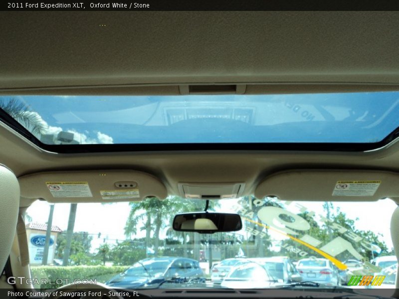 Oxford White / Stone 2011 Ford Expedition XLT