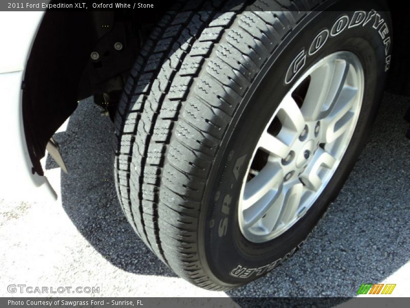 Oxford White / Stone 2011 Ford Expedition XLT