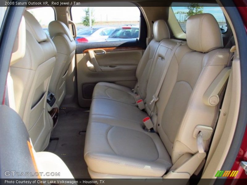 Red Jewel / Tan 2008 Saturn Outlook XR
