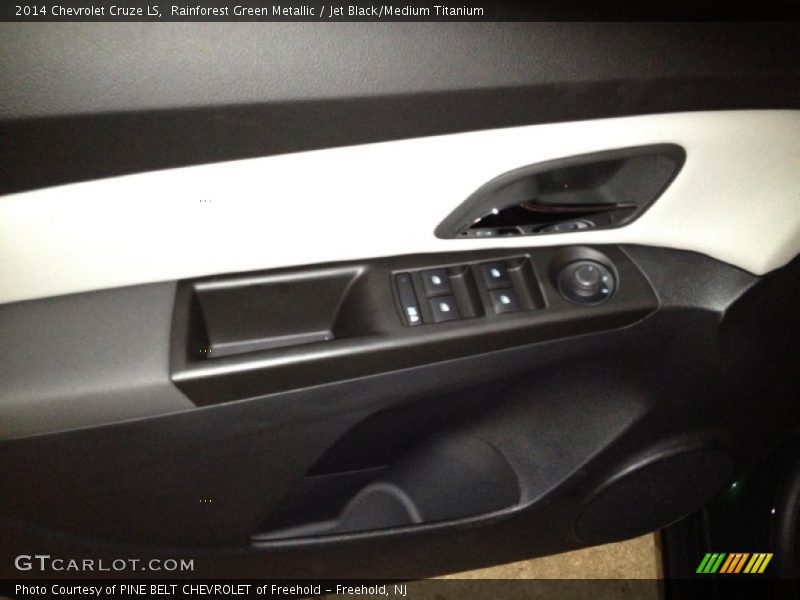 Rainforest Green Metallic / Jet Black/Medium Titanium 2014 Chevrolet Cruze LS