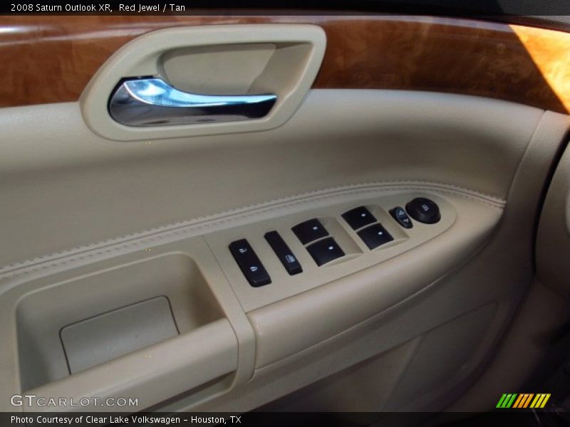 Red Jewel / Tan 2008 Saturn Outlook XR
