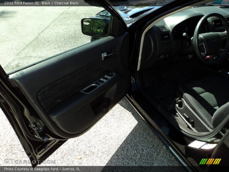 Black / Charcoal Black 2012 Ford Fusion SE