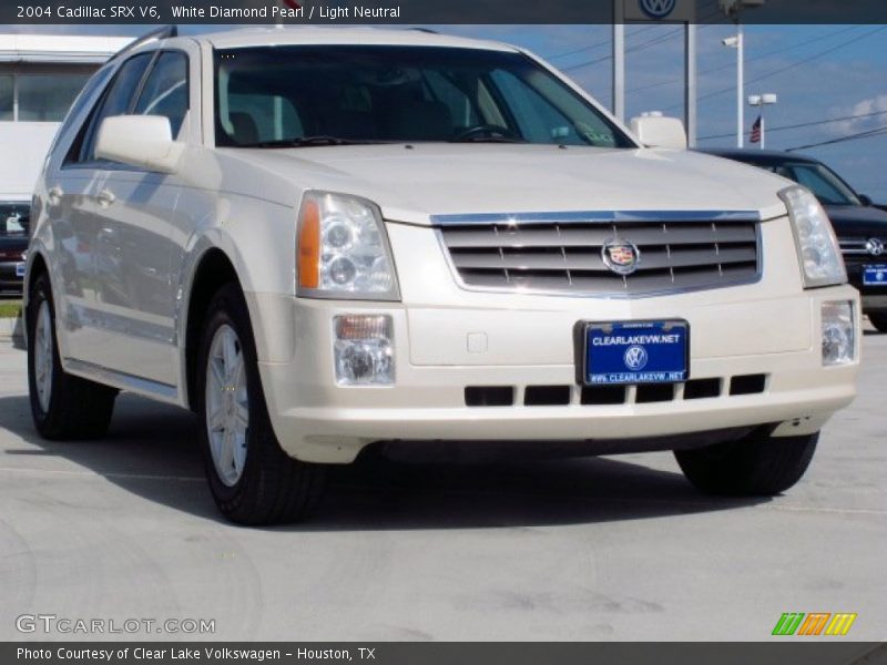 White Diamond Pearl / Light Neutral 2004 Cadillac SRX V6