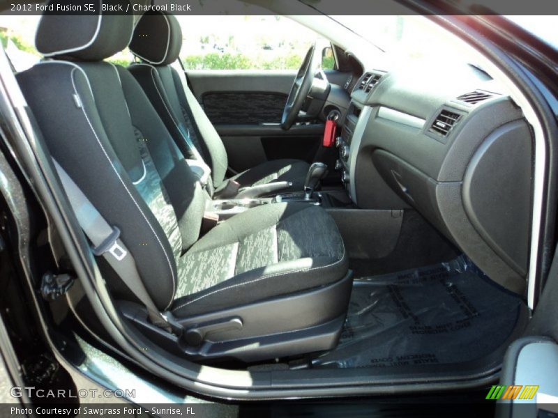 Black / Charcoal Black 2012 Ford Fusion SE