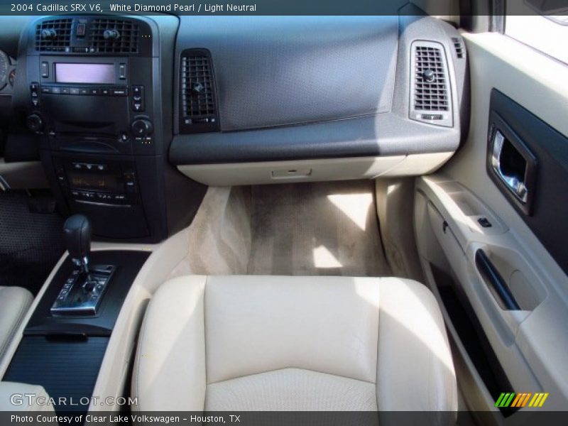 White Diamond Pearl / Light Neutral 2004 Cadillac SRX V6