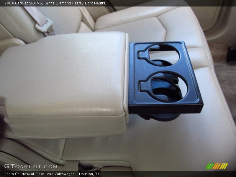 White Diamond Pearl / Light Neutral 2004 Cadillac SRX V6