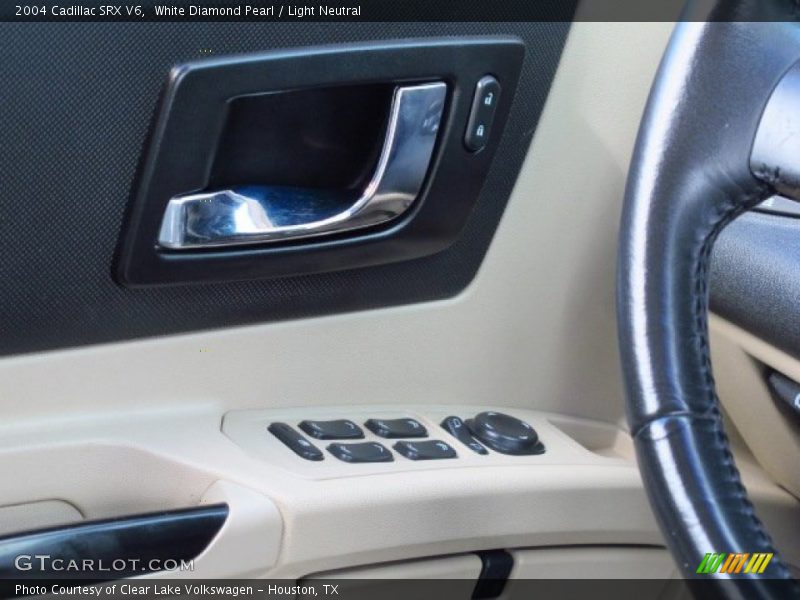 White Diamond Pearl / Light Neutral 2004 Cadillac SRX V6