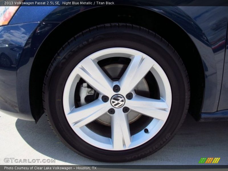 Night Blue Metallic / Titan Black 2013 Volkswagen Passat 2.5L SE